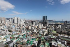 진짜 부산이 궁금하면... 해운대·광안리 말고 이곳 [박준규의 기차여행, 버스여행]