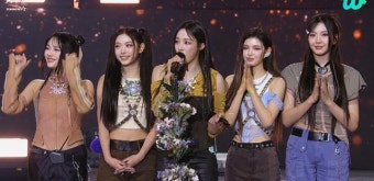뉴진스, '2023 AAA' 대상 2관왕...세븐틴·임영웅·스키즈·이준호도 나란히 [종합]