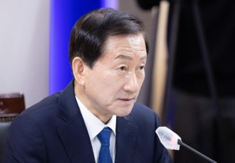 방송사 징계하려 가족 동원해 '셀프 민원'?...류희림 방심위원장 논란 가열