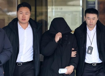 '롤스로이스 男' 마약 처방 의사, 마취환자 성폭행 뒤 불법촬영도