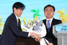 조국 신당 인재영입 1호는 신장식, 음주·무면허로 4년 전 비례후보 사퇴