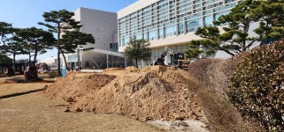 돈 없다던 광주광역시… 9억 들여 열린 청사 조성 도마