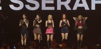 르세라핌, 라이브 논란 속 코첼라 설욕전...여유 찾았지만 AR은 '시끌' [종합]