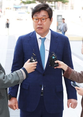검찰, '쌍방울 대북 송금·뇌물공여' 김성태에 징역 3년6월 구형