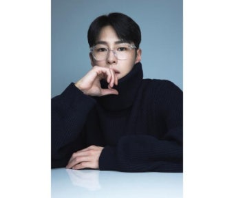 이재욱, 매니저 설립 소속사와 전속계약