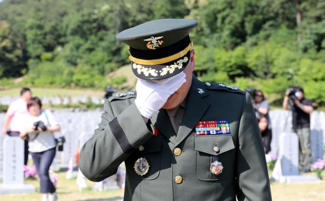 해병대 전 사단장 임성근, 부대 안전조치 작전통제권 정책연구 논란