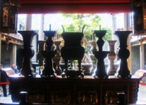 부처의 도시에 영롱한 도교 사원... 500년 꺼지지 않은 도자기 가마 [최종명의 차이나는 발품기행]