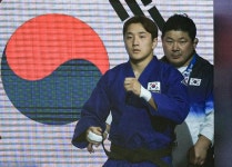 [속보] '한국 유도 다크호스' 이준환, 세계 1위 꺾고 동메달 획득!