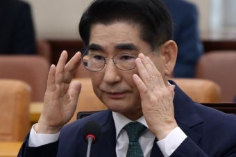’계엄 문건'까지 등장한 김용현 청문회… 野 “계엄령 친정체제 구축” 金 “거짓 선동”