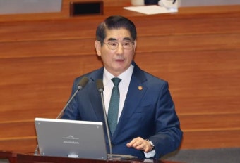 野, 계엄 준비 의혹 제기에... 김용현 국방장관 