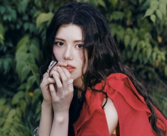 '뉴진스 다니엘 친언니' 올리비아 마쉬, 10월 가수 데뷔