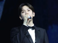 백현, 마카오 실내 흡연 논란에 전자담배 금지 몰랐다, 죄송