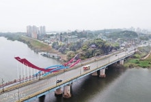 [느린 풍경] 백마강 건너 또 하나의 백제… 새 이야기를 부여하다