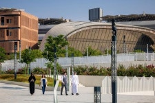 [르포]석유 부자 아부다비의 미래를 묻거든 고개 들어 마스다르 시티를 보라