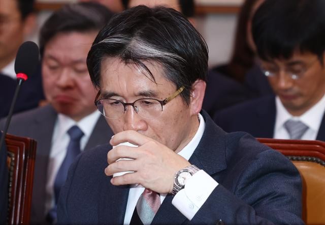 윤석열 대통령, 공수처 3차 소환에도 불응…체포 영장 청구 예상