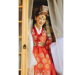 레인보우 김재경, 뒤늦게 전해진 결혼 소식 