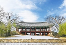 [느린 풍경] 폭포가 흐르고 시간이 쌓이고... 해발 500m 산 중턱 지하 궁전
