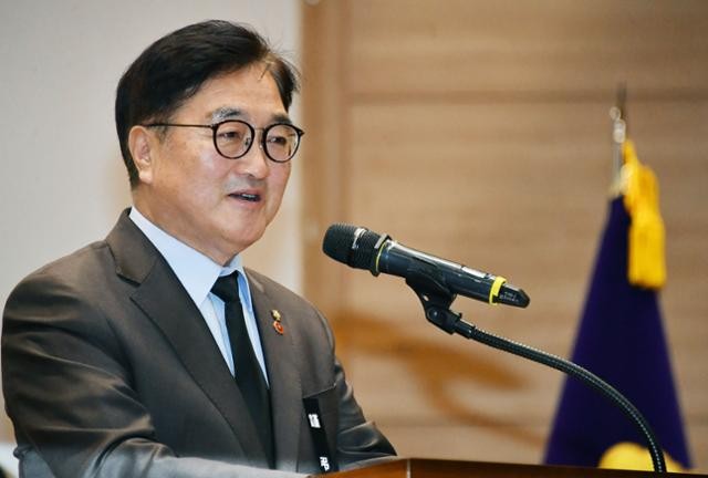 헌재, 마은혁 헌재 후보자 임명 논란 결정 내일 발표! 갈등 고조 중.