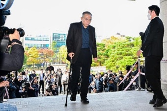 [단독] 명태균, 손댄 여론조사로 '필승 전략' 과시했지만... 오세훈 신뢰 못 얻어