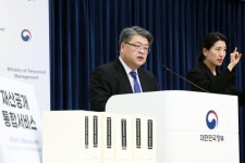 1년간 재산 5억 이상 불린 공직자 104명...이세웅 평북지사 1046억 '1위'