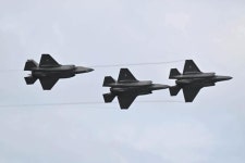 주한미군이 군산에 F-35를 배치한다는데...정말 가능한 일일까 [무기로 읽는 세상]