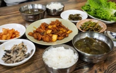 [여행카세] 버섯국밥에 막걸리 한 잔... 산 많고 물 좋은 양평의 맛