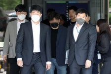 '중국 간첩 99명 체포' 보도한 스카이데일리 기자 구속영장 기각