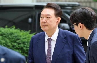 윤석열, '내란 특검' 소환 응할 지 묻자 묵묵부답