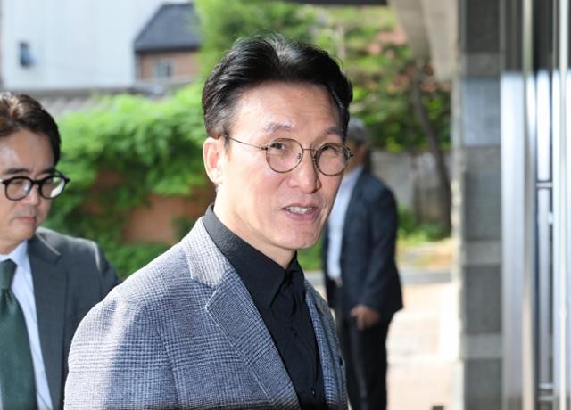 김민석 국무총리, 이재명 대통령의 임명안 국회 통과 후 새로운 총리로 역임