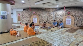 밤더위 피해 여기로... 쪽방촌 주민들이 사우나 향한 까닭