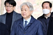 [속보] '6000만원 수수 혐의' 노웅래 전 의원 1심 무죄