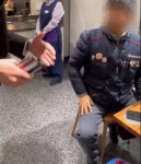 노조 조끼 벗으라 백화점에서만 있는 일?…국회, 법원에서도 일상