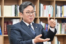 민주당 안도걸 “해외투자로 달러 '초과 수요'… 국민연금, 외화채 발행 허용해야”
