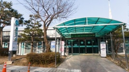 연봉 7000만 원에 의사 뽑으라니… 보건소장 구하느라 애타는 지자체들