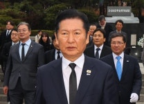 송영길, 민주당 복당 확정… 정청래 