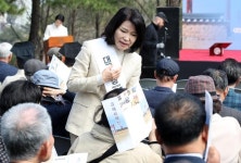 대구시장 선거... 여권은 김부겸 연대 가시화 vs 국힘은 구심점 상실