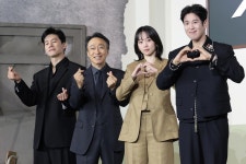 잡음·논란·우려… 넷플릭스 '참교육'이 넘어야 할 산 [종합]