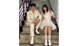 [단독] 충주지씨, 지상파 3사 음악방송 접수… 신보 아쿠아로 17일 컴백
