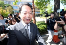 靑, 김승원 사퇴에 