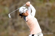 올 시즌 톱10 12회... 고진영, LPGA 투어 리더스 톱10 수상