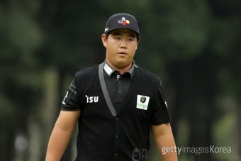 우승 경쟁서 멀어진 코리안 브라더스… 김주형 선두와 9타 차 공동 26위