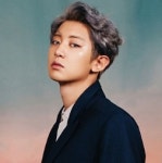 한국시리즈 2차전 시구에 EXO 찬열...애국가는 우주소녀 연정