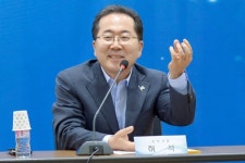 허석 순천시장 시승격 70년을 기념하며 배구대회를 개최합니다