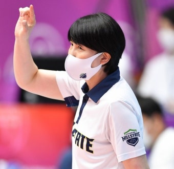 이도희 감독, 이란 U-23 여자대표팀으로 도전 떠나다