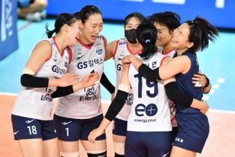 '문지윤 게임체인저' GS칼텍스, 8인의 전사로 나선 흥국생명에 3:2 승리...조1위