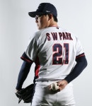 [WBC] 한국, 체코에 7:3 승리...8강 가능성은 '경우의 수'로 남아