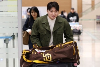 긴박한 계약 마치고 귀국한 샌디에이고 고우석 