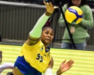 5세트 혈투에서 이겼다 현대건설, GS에 3:2 승리로 4연승 굳건한 선두