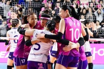 '김연경 앞세운' 흥국생명, 도로공사에 3:1 역전승...선두와 승점 2점 차