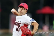 '5이닝 2실점 황동하 데뷔 첫 승 활약' 선두 KIA, NC에 7:2 승리로 3연승